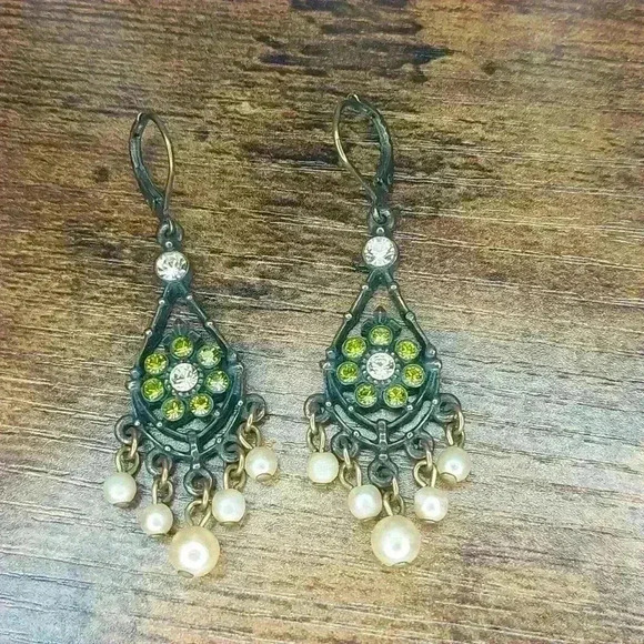 Vintage earrings - Picture 1 of 1